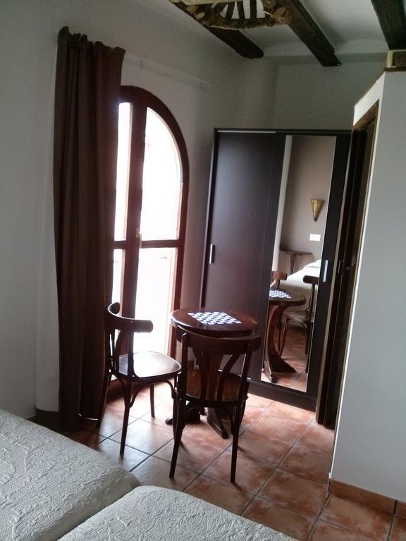 Hostal Suetxe Los Arcos Exterior photo