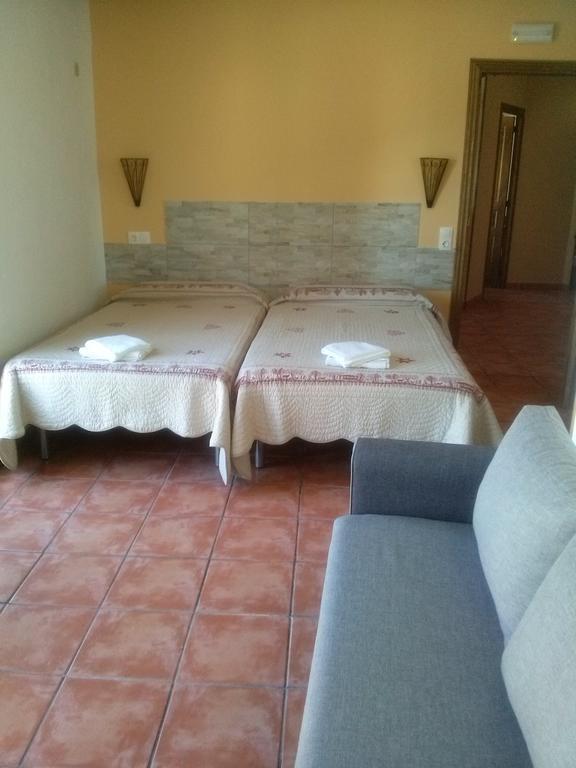 Hostal Suetxe Los Arcos Room photo