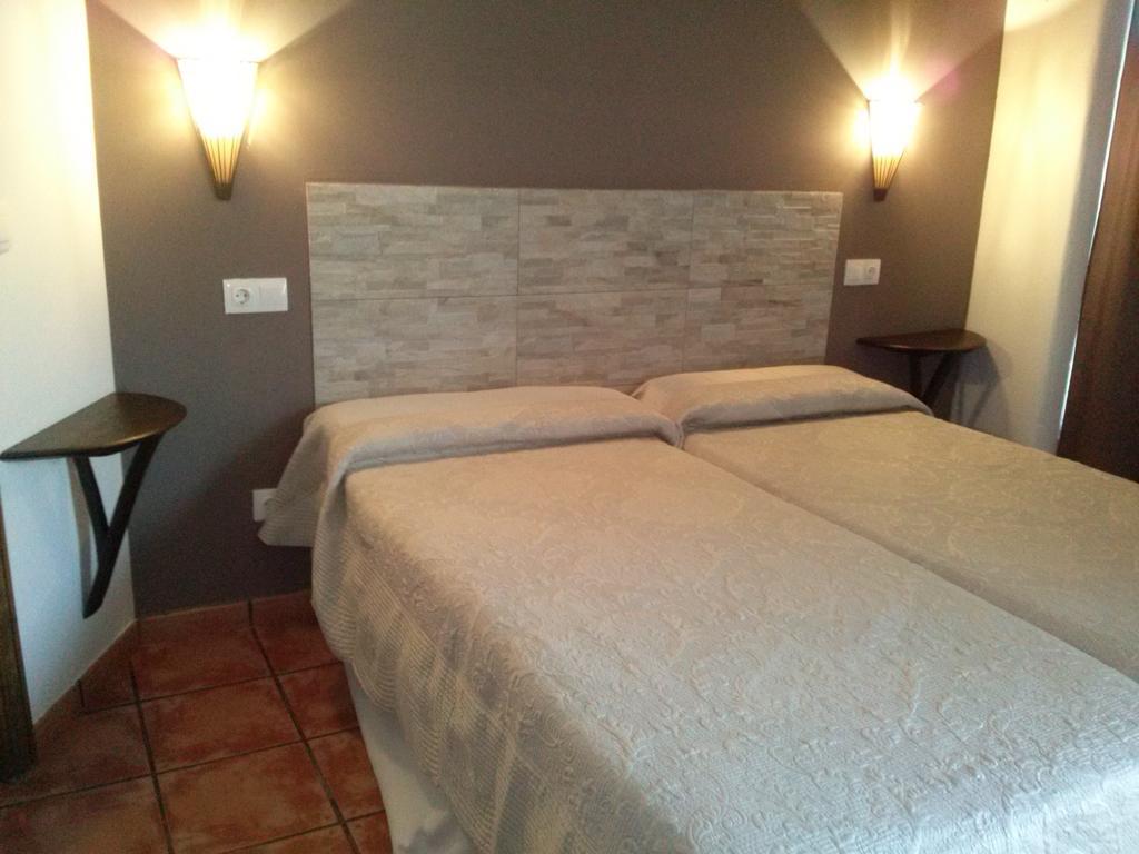 Hostal Suetxe Los Arcos Room photo